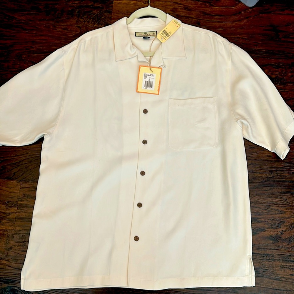Tommy Bahama 100% silk size large